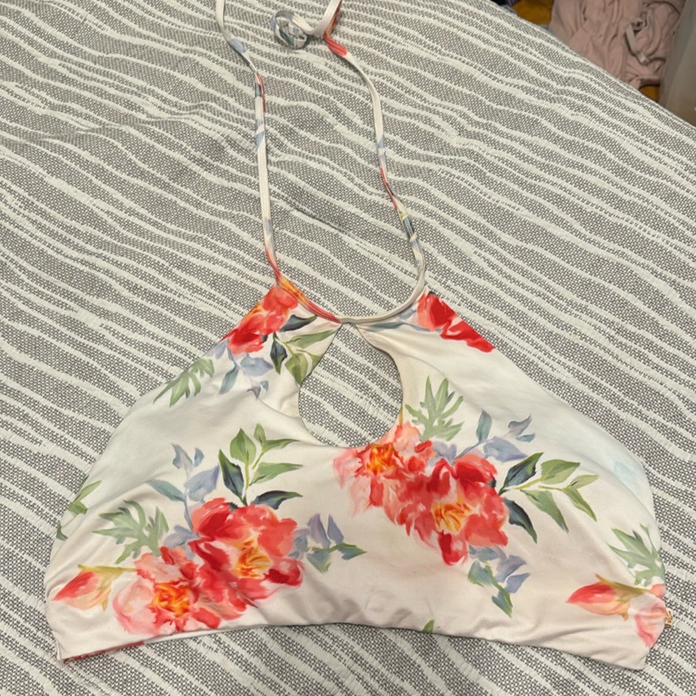 La Vie En Rose Floral Bikini Top